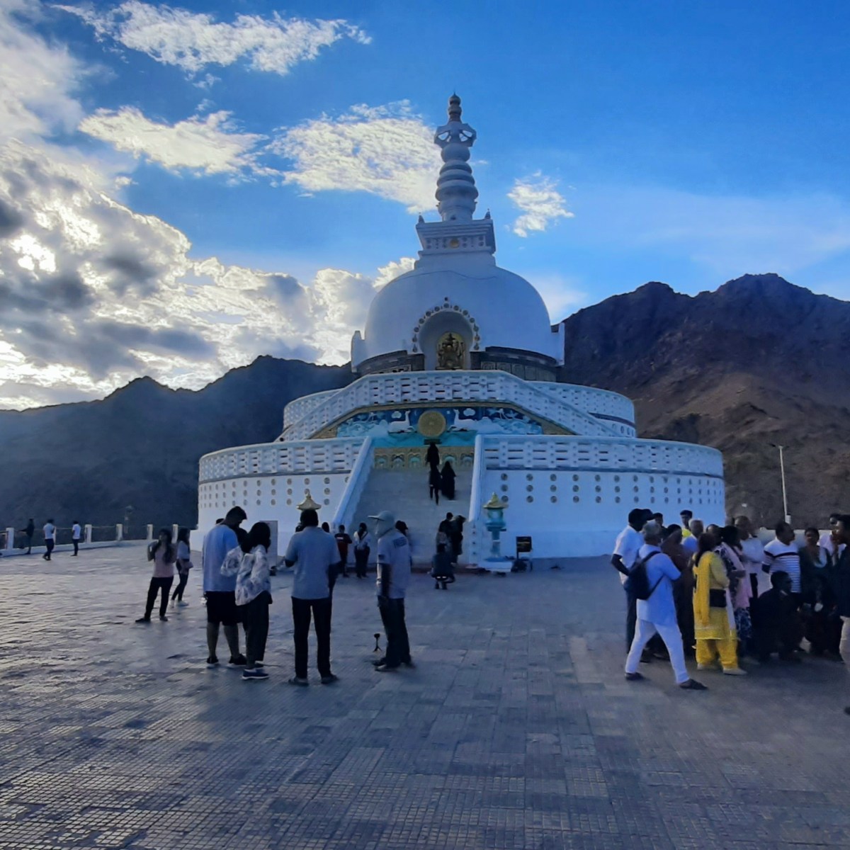 Ladakh tip#4 Climb up to the Shanti&nbsp;Stupa